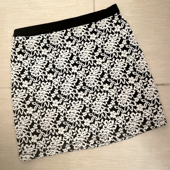 Forever 21 Dresses & Skirts - Forever 21 miniskirt